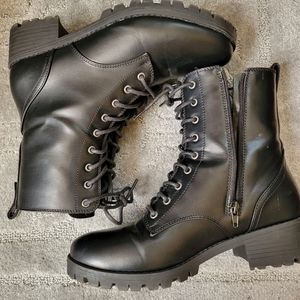 Black combat boots. Size 9.5